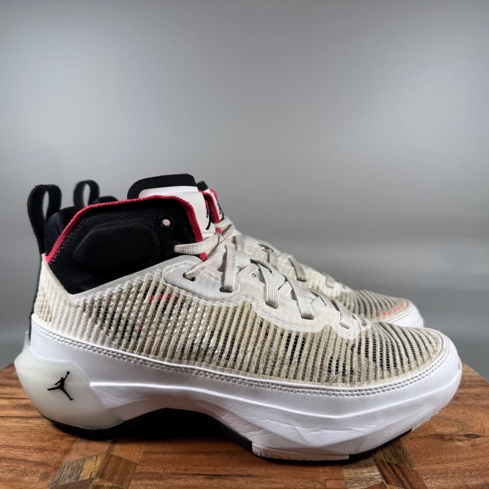 Air Jordan 37 GS White Black Siren Red Basketball Shoes DD7421-100 Kids Size 5Y